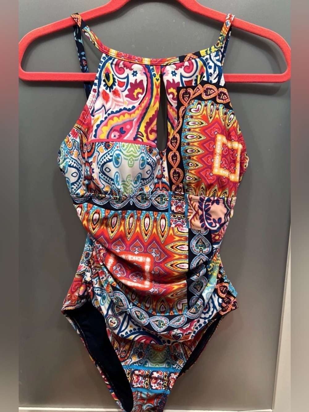 Ellen Tracy 1 Pc Swimsuit High Neck Keyhole Runched Waisted Size 10 Colorful
